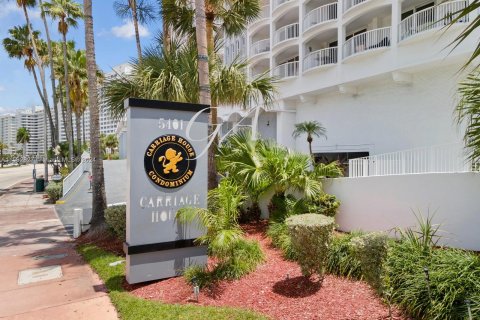 Condo in Miami Beach, Florida, 1 bedroom  № 1168355 - photo 2