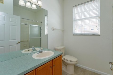 Condo in Orlando, Florida, 3 bedrooms  № 1320485 - photo 17