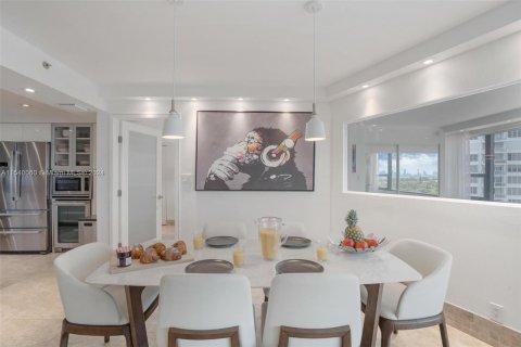 Copropriété à vendre à Miami Beach, Floride: 4 chambres, 167.22 m2 № 1040066 - photo 20