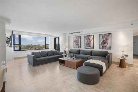 Condominio en venta en Miami Beach, Florida, 4 dormitorios, 167.22 m2 № 1040066 - foto 10