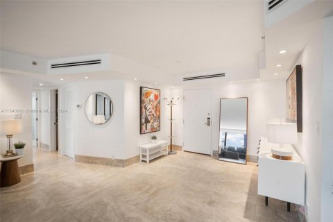 Condominio en venta en Miami Beach, Florida, 4 dormitorios, 167.22 m2 № 1040066 - foto 19