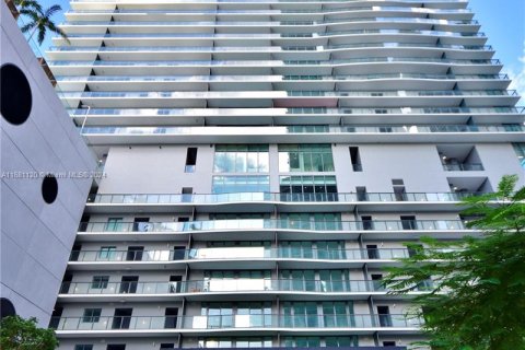 Condominio en venta en Miami, Florida, 3 dormitorios, 141.77 m2 № 1412046 - foto 3