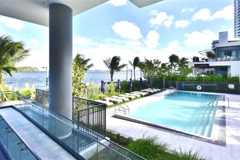 Condominio en venta en Miami, Florida, 3 dormitorios, 141.77 m2 № 1412046 - foto 15