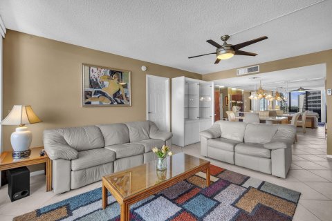 Condominio en venta en North Palm Beach, Florida, 2 dormitorios, 106.19 m2 № 1168672 - foto 17