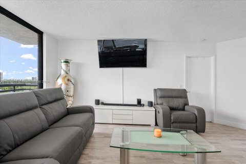 Condominio en venta en Aventura, Florida, 3 dormitorios, 118.08 m2 № 1067706 - foto 3