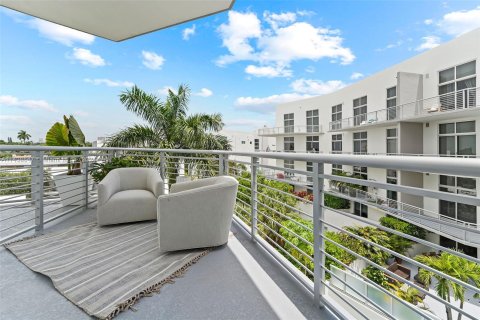 Condo in Miami Beach, Florida, 3 bedrooms  № 1239175 - photo 22