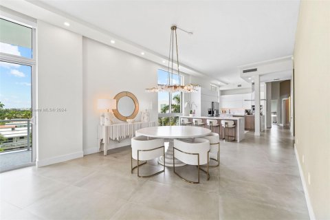 Condominio en venta en Miami Beach, Florida, 3 dormitorios, 194.17 m2 № 1239175 - foto 10