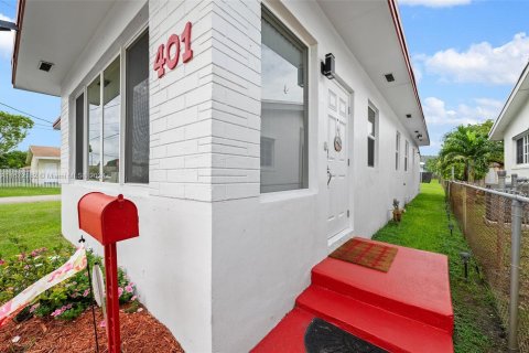 Casa en venta en Hallandale Beach, Florida, 3 dormitorios, 146.41 m2 № 1394715 - foto 4