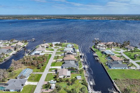 Casa en venta en Port Charlotte, Florida, 3 dormitorios, 196.67 m2 № 1402624 - foto 23