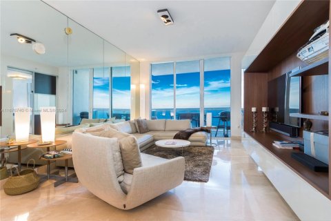 Condo in Sunny Isles Beach, Florida, 2 bedrooms  № 1402626 - photo 7