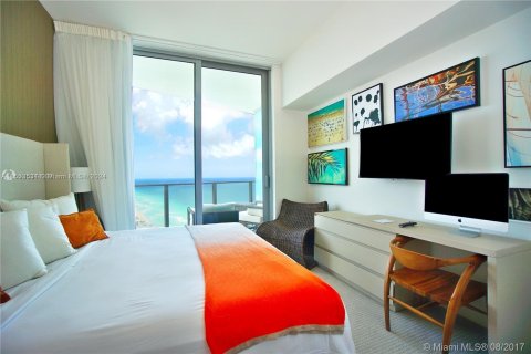 Condominio en venta en Hollywood, Florida, 2 dormitorios, 104.89 m2 № 1073338 - foto 13