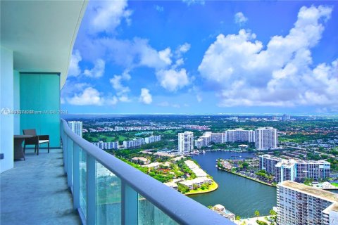 Condominio en venta en Hollywood, Florida, 2 dormitorios, 104.89 m2 № 1073338 - foto 5