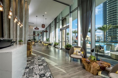 Copropriété à vendre à Hollywood, Floride: 2 chambres, 104.89 m2 № 1073338 - photo 30