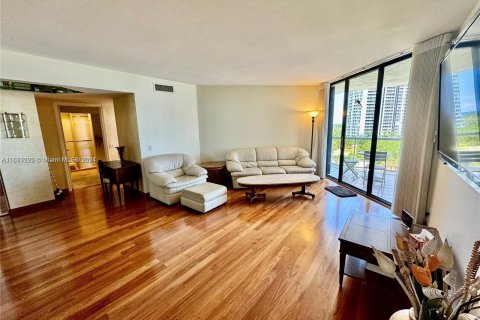 Condominio en venta en Aventura, Florida, 2 dormitorios № 1397700 - foto 13