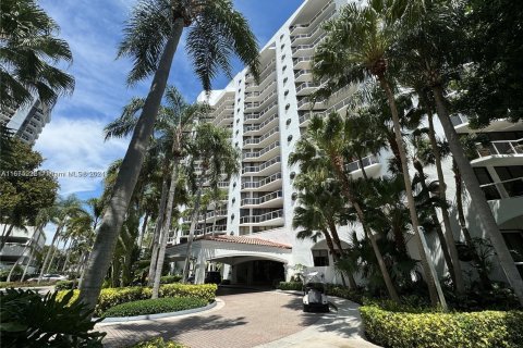 Condominio en venta en Aventura, Florida, 2 dormitorios № 1397700 - foto 1