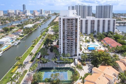 Condo in Aventura, Florida, 3 bedrooms  № 1240995 - photo 30