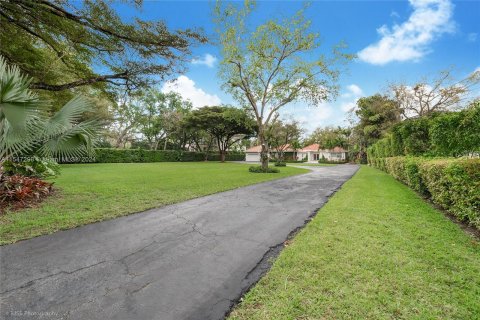 Casa en venta en Coral Gables, Florida, 5 dormitorios, 339.09 m2 № 1058460 - foto 4