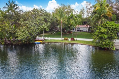 Villa ou maison à vendre à Coral Gables, Floride: 5 chambres, 339.09 m2 № 1058460 - photo 18