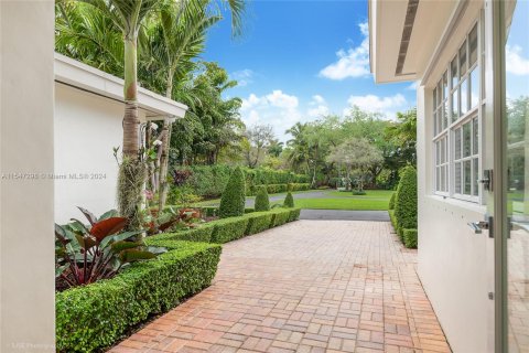 Villa ou maison à vendre à Coral Gables, Floride: 5 chambres, 339.09 m2 № 1058460 - photo 5