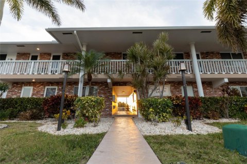 Copropriété à vendre à Pompano Beach, Floride: 2 chambres, 81.75 m2 № 1045315 - photo 2