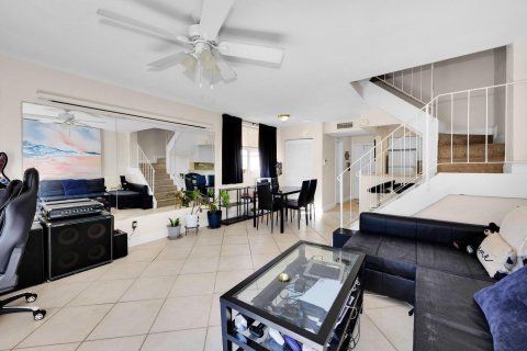 Condominio en venta en Pinecrest, Florida, 2 dormitorios, 89.19 m2 № 1024450 - foto 21