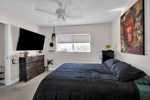 Condo in Pinecrest, Florida, 2 bedrooms  № 1024450 - photo 16