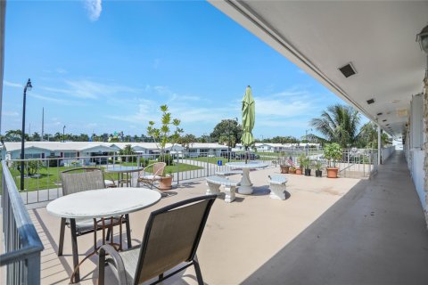 Copropriété à vendre à Pompano Beach, Floride: 2 chambres, 70.61 m2 № 1065823 - photo 28