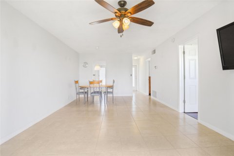 Copropriété à vendre à Pompano Beach, Floride: 2 chambres, 70.61 m2 № 1065823 - photo 29