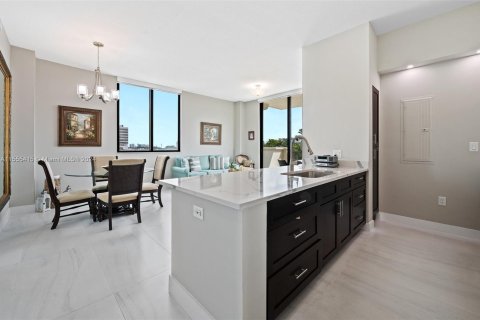 Copropriété à vendre à Coral Gables, Floride: 2 chambres № 1076459 - photo 6