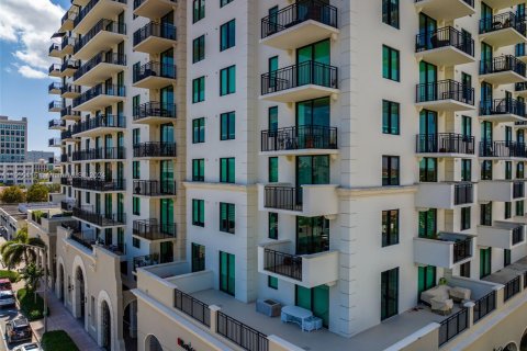 Condo in Coral Gables, Florida, 2 bedrooms  № 1076459 - photo 29