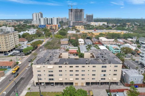 Condo in Hollywood, Florida, 2 bedrooms  № 1054816 - photo 7