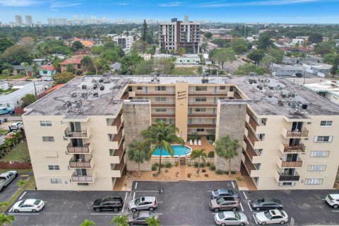 Copropriété à vendre à Hollywood, Floride: 2 chambres, 91.42 m2 № 1054816 - photo 3