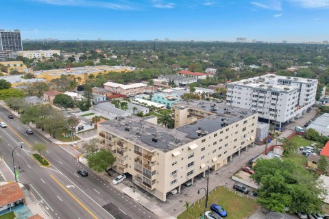 Copropriété à vendre à Hollywood, Floride: 2 chambres, 91.42 m2 № 1054816 - photo 8