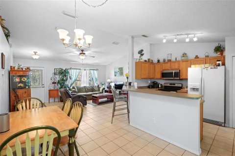 Casa en venta en De Leon Springs, Florida, 3 dormitorios, 105.63 m2 № 1342856 - foto 10