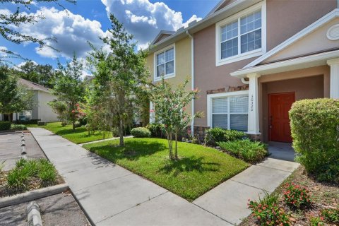 Townhouse in Wesley Chapel, Florida 2 bedrooms, 145.86 sq.m. № 1342895 - photo 3