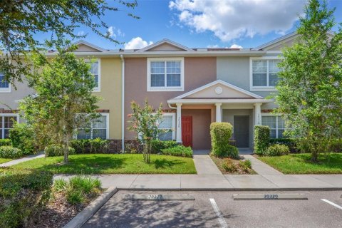 Townhouse in Wesley Chapel, Florida 2 bedrooms, 145.86 sq.m. № 1342895 - photo 1