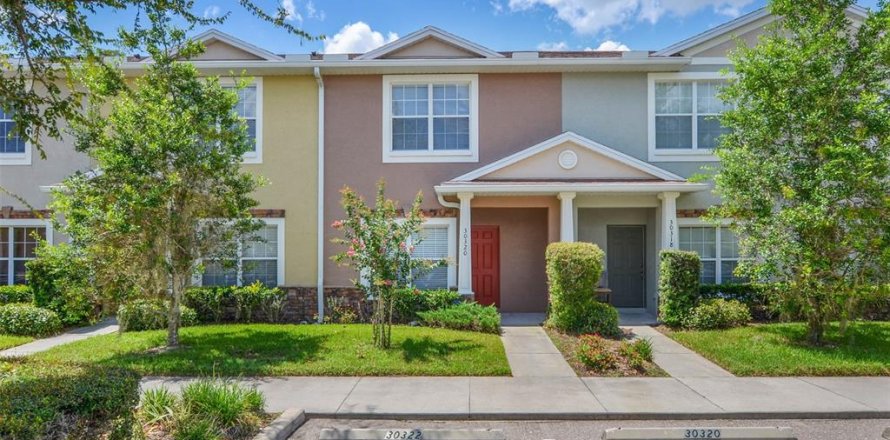 Townhouse in Wesley Chapel, Florida 2 bedrooms, 145.86 sq.m. № 1342895