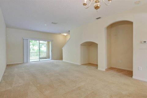 Townhouse in Wesley Chapel, Florida 2 bedrooms, 145.86 sq.m. № 1342895 - photo 9