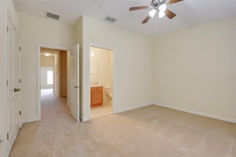 Townhouse in Wesley Chapel, Florida 2 bedrooms, 145.86 sq.m. № 1342895 - photo 19