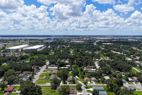 House in Palmetto, Florida 3 bedrooms, 107.02 sq.m. № 1342896 - photo 29