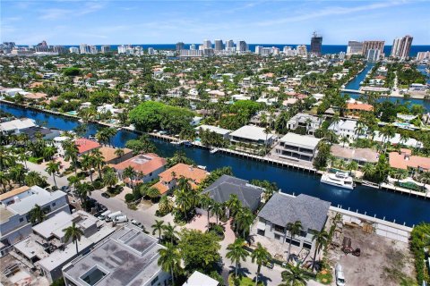 Casa en venta en Fort Lauderdale, Florida, 7 dormitorios, 511.89 m2 № 1225401 - foto 4