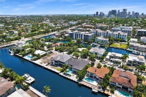 Casa en venta en Fort Lauderdale, Florida, 7 dormitorios, 511.89 m2 № 1225401 - foto 8