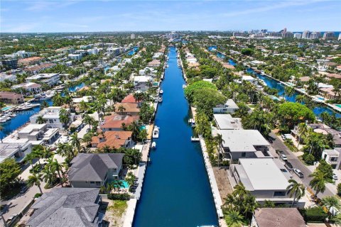 House in Fort Lauderdale, Florida 7 bedrooms, 511.89 sq.m. № 1225401 - photo 5