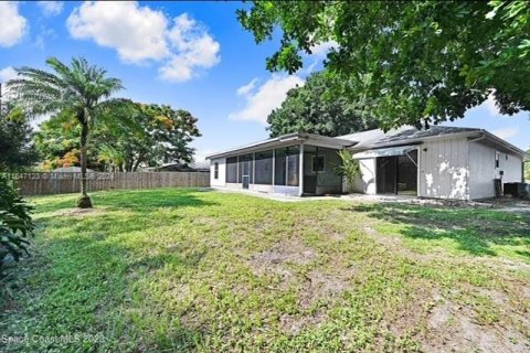 Villa ou maison à vendre à Palm Bay, Floride: 3 chambres № 1329849 - photo 22