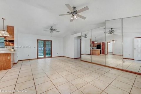 Casa en venta en Palm Bay, Florida, 3 dormitorios № 1329849 - foto 9