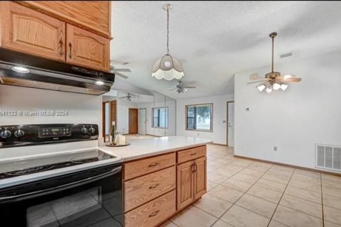 Casa en venta en Palm Bay, Florida, 3 dormitorios № 1329849 - foto 12