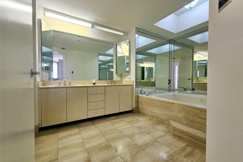 Condominio en venta en Aventura, Florida, 2 dormitorios, 150.69 m2 № 1072407 - foto 9