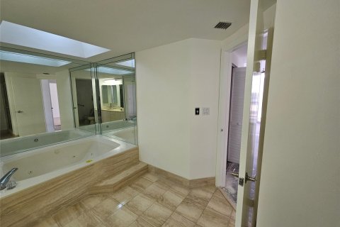 Купить кондоминиум в Авентура, Флорида 2 спальни, 150.69м2, № 1072407 - фото 8