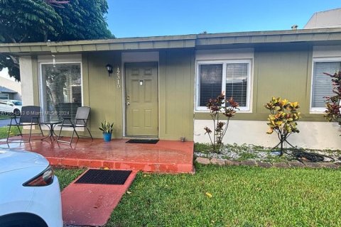 Adosado en venta en Miami, Florida, 3 dormitorios, 113.81 m2 № 1351961 - foto 1