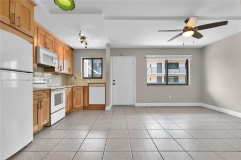 Condominio en venta en Miami, Florida, 1 dormitorio, 55.56 m2 № 1352010 - foto 8